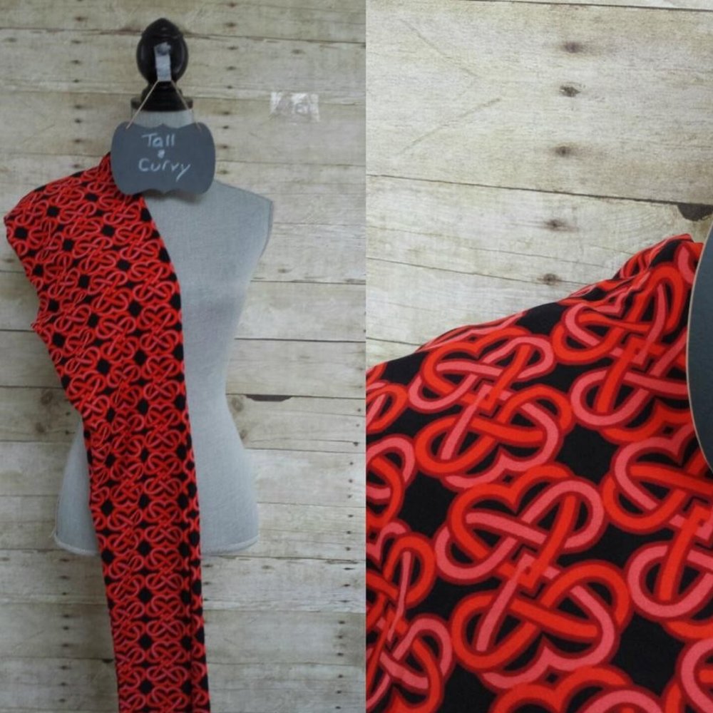 LuLaRoe Leggings Original TC -Valentine Red & Pink Interlocked Hearts on Black